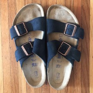 Navy Birkenstock’s